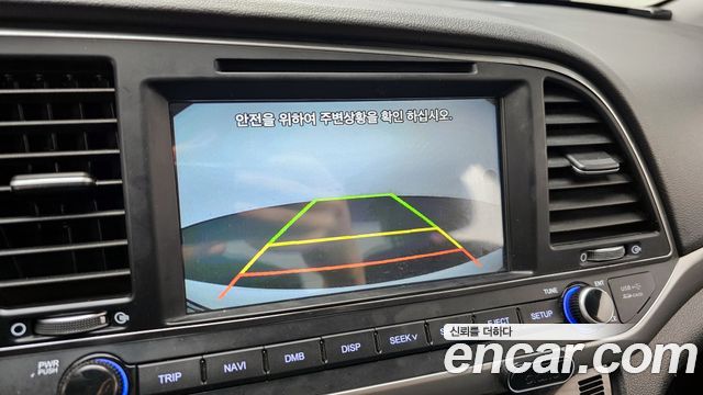 Hyundai AVANTE 2016 — photo 15