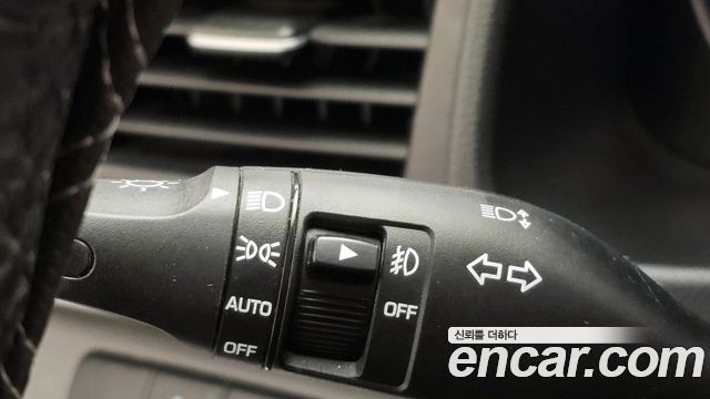 Hyundai AVANTE 2016 — photo 18
