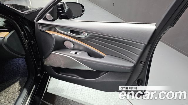 Kia K9 2022 — photo 14