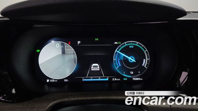 Kia K5 2022 — photo 11