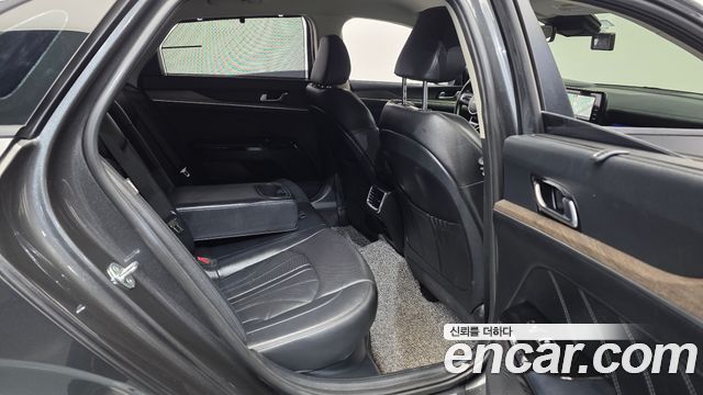 Kia K5 2022 — photo 18