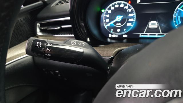 Kia K5 2022 — photo 28