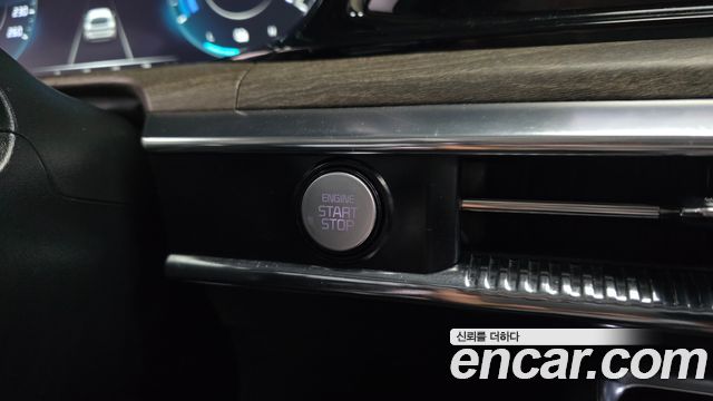 Kia K5 2022 — photo 32