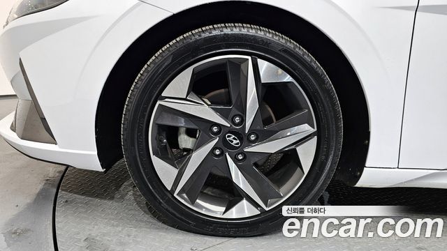 Hyundai AVANTE 2021 — photo 5