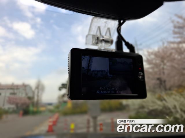 Mercedes-Benz S-Class 2015 — photo 16