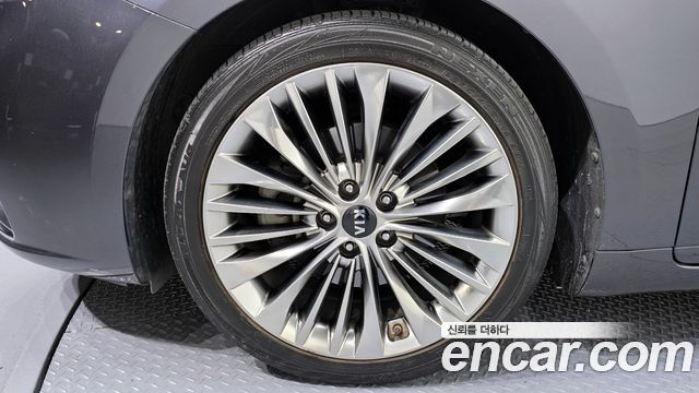 Kia K7 2017 — photo 5