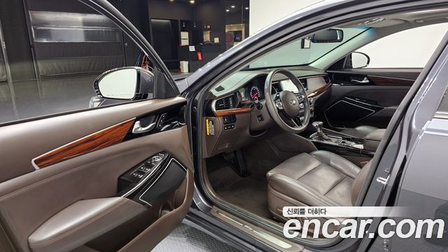 Kia K7 2017 — photo 13