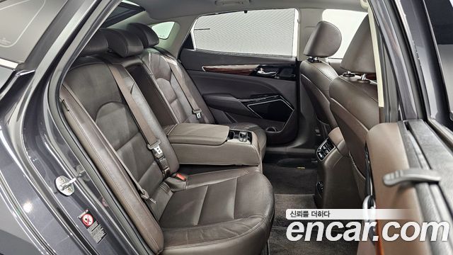 Kia K7 2017 — photo 18