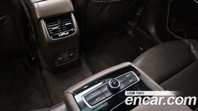Kia K7 2017 — photo 23