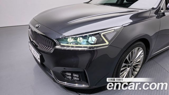 Kia K7 2017 — photo 8
