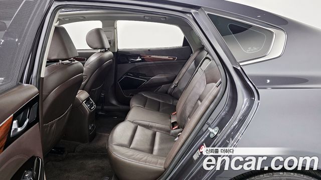 Kia K7 2017 — photo 16