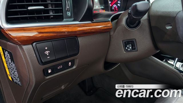 Kia K7 2017 — photo 31