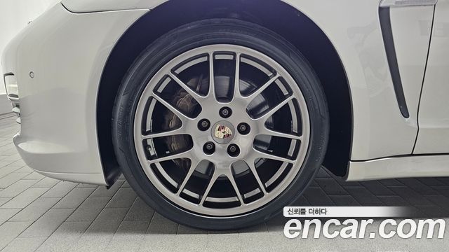 Porsche Panamera 2010 — photo 5