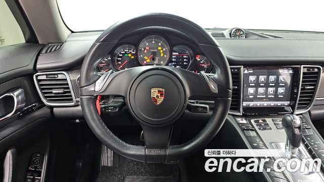 Porsche Panamera 2010 — photo 12