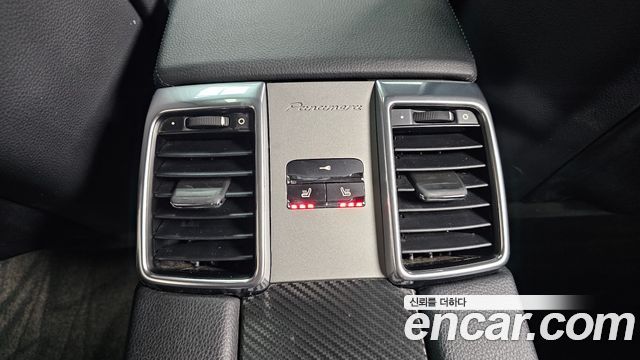 Porsche Panamera 2010 — photo 18