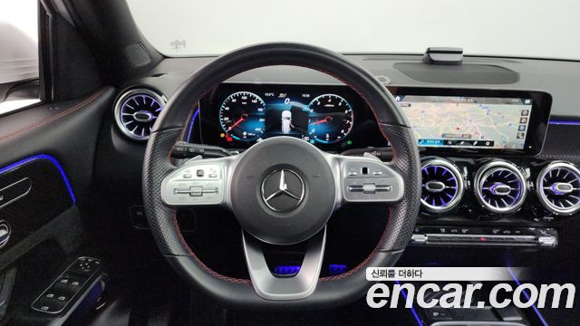 Mercedes-Benz GLB-Class 2020 — photo 18