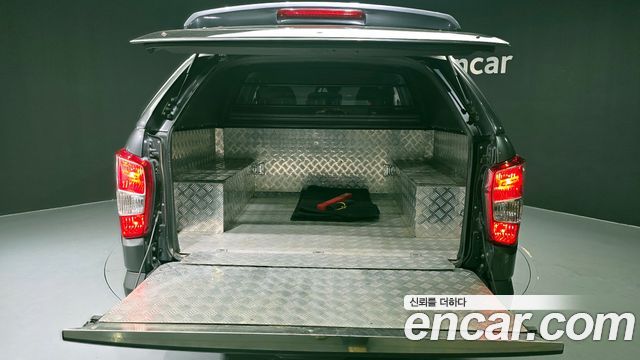 KG Mobility Rexton 2019 — photo 20