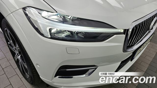 Volvo XC60 2021 — photo 8