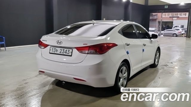 Hyundai AVANTE 2013 — photo 2