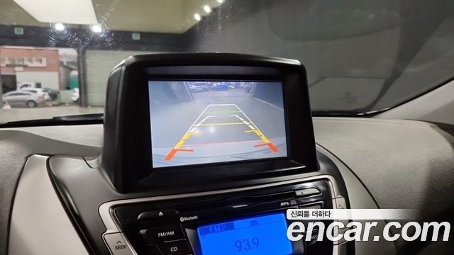 Hyundai AVANTE 2013 — photo 14