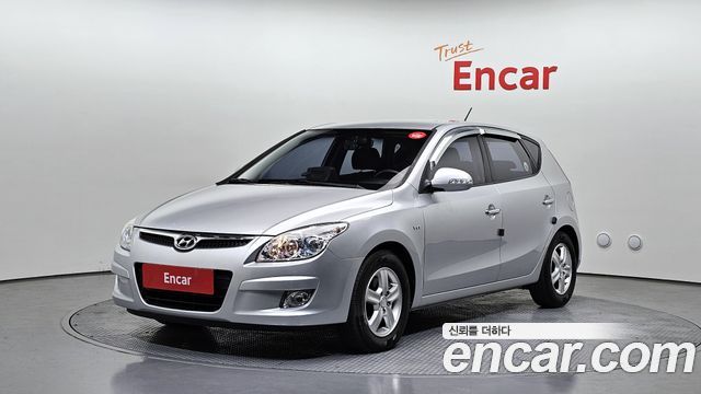 Hyundai i30 2009 — photo 1