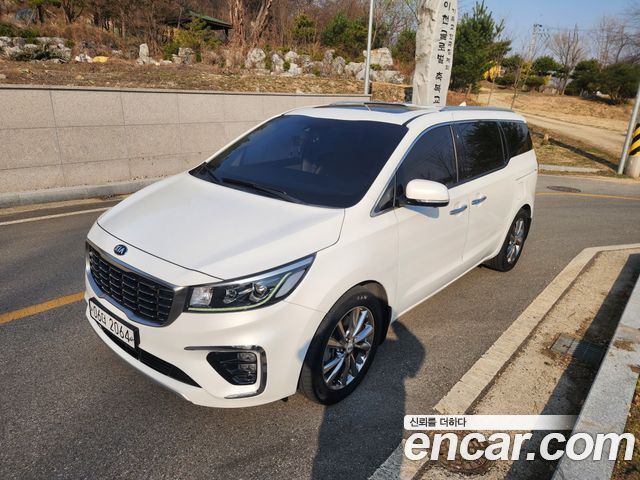 Kia Canival 2019 — photo 3