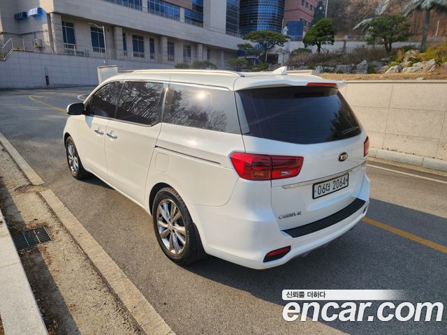 Kia Canival 2019 — photo 5