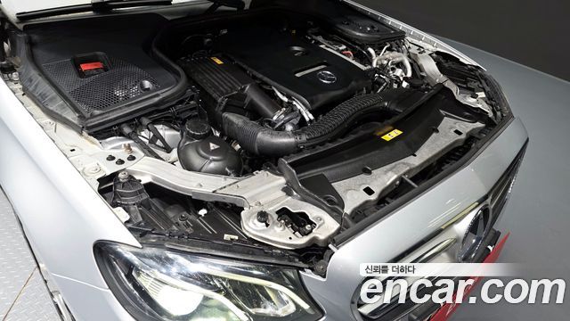 Mercedes-Benz E-Class 2017 — photo 6