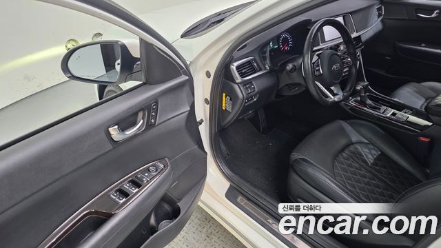 Kia K5 2019 — photo 11