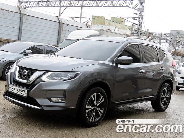 Nissan X-Trail 2018 — photo 2