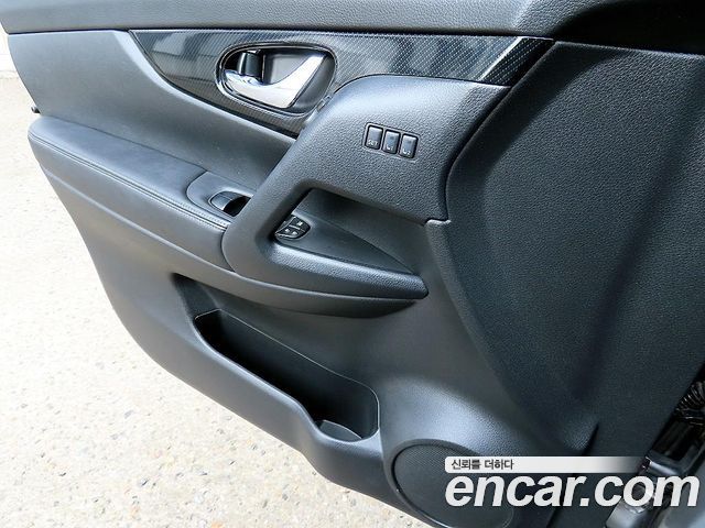Nissan X-Trail 2018 — photo 11