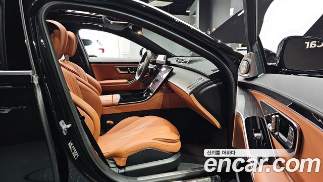 Mercedes-Benz S-Class 2022 — photo 10