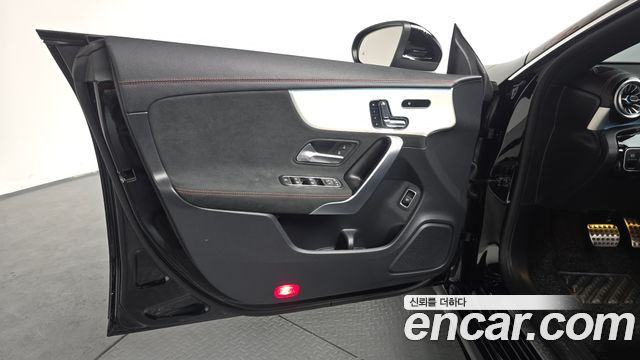 Mercedes-Benz CLA-Class 2024 — photo 13
