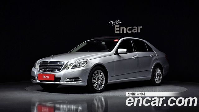 Mercedes-Benz E-Class 2012 — photo 1