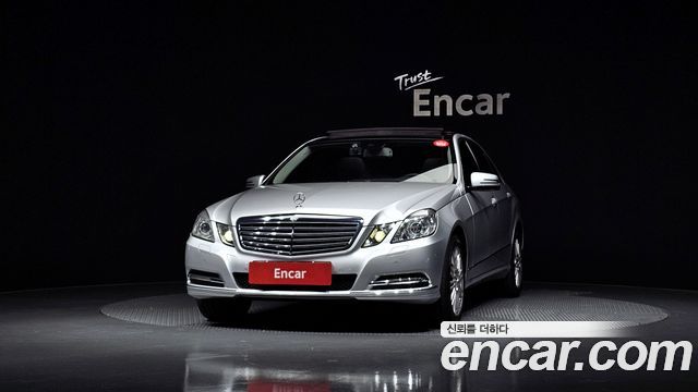 Mercedes-Benz E-Class 2012 — photo 3