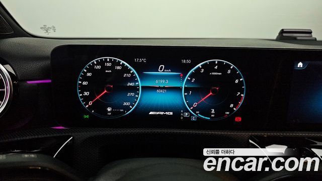 Mercedes-Benz A-Class 2021 — photo 10