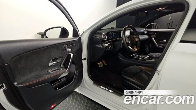 Mercedes-Benz A-Class 2021 — photo 12