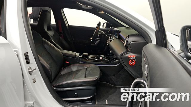 Mercedes-Benz A-Class 2021 — photo 16