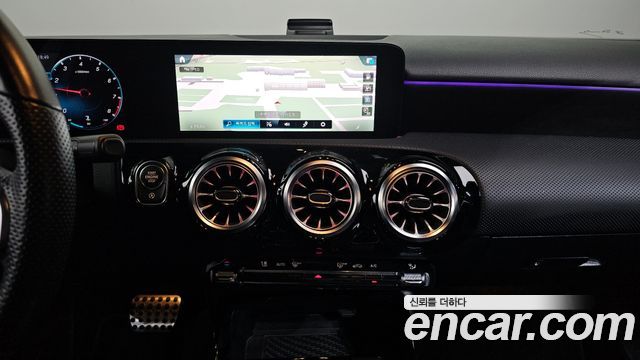 Mercedes-Benz A-Class 2021 — photo 19