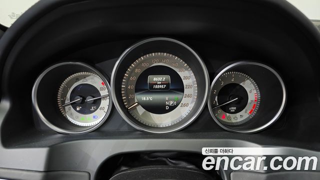 Mercedes-Benz E-Class 2016 — photo 8