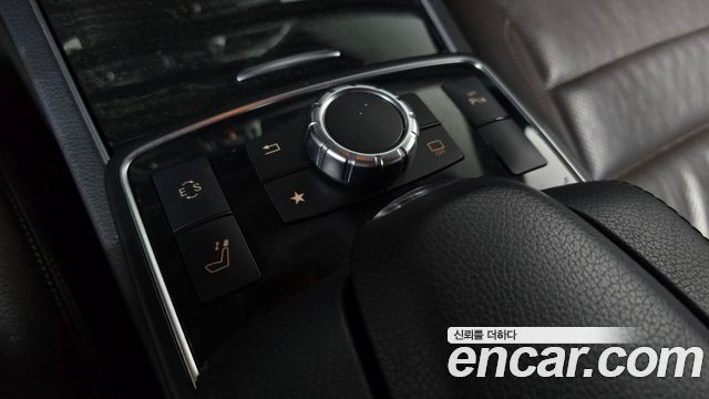Mercedes-Benz E-Class 2016 — photo 17