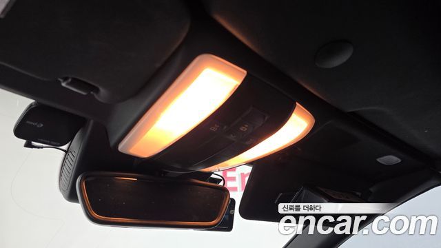 Mercedes-Benz E-Class 2016 — photo 19
