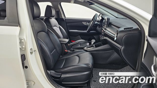 Kia K3 2019 — photo 19