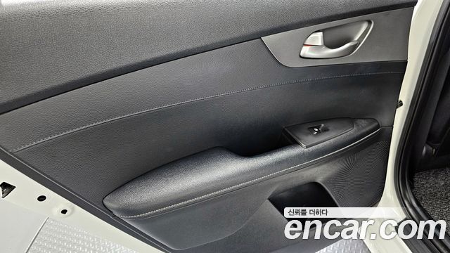 Kia K3 2019 — photo 15
