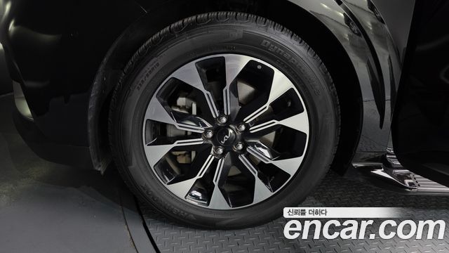 Kia Canival 2023 — photo 5
