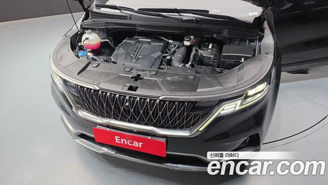 Kia Canival 2023 — photo 6