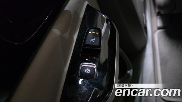 Kia Canival 2023 — photo 25