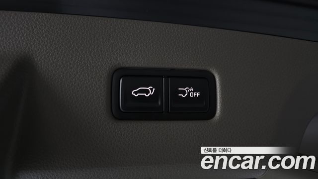 Kia Canival 2023 — photo 26