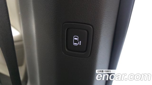 Kia Canival 2023 — photo 29