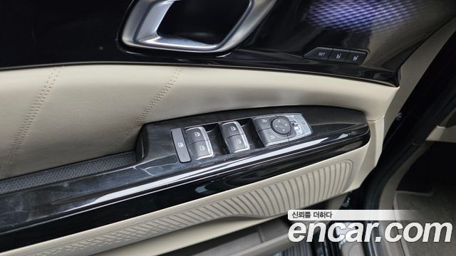 Kia Canival 2023 — photo 34